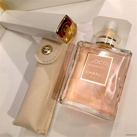 chanel coco mademoiselle touche de parfum 0.21